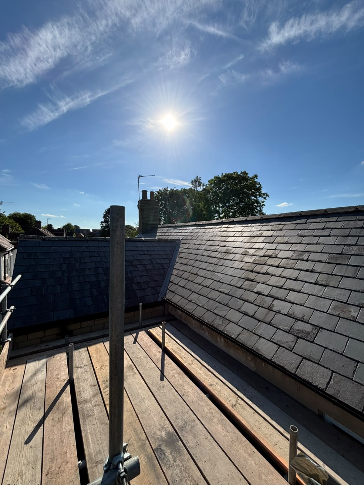 Newly installed natural slate pitched roof completed in Oxfordshire by White Horse Roofing